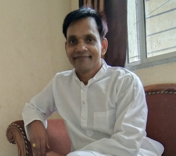 dr Manish Pillewan